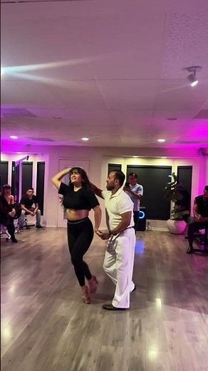 Intermediate Salsa Combination by Alejandro Sol and Jessica!