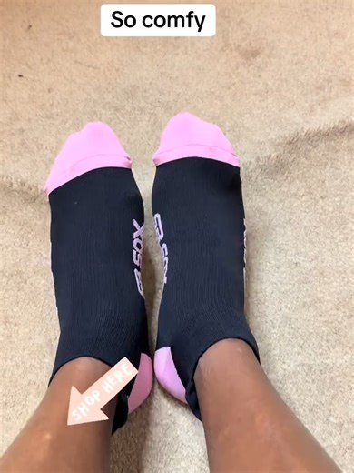 Say goodbye to socks that slide, bunch up, or leave your feet unsupported. SB SOX Ankle Compression Socks are designed for comfort, support, and everyday movement. #SBSOX #CompressionSocks #PerformanceThatWorks #TravelEssentials #EverydayEssentials #RunningSocks #NurseSocks #WorkoutSocks #SportSocks #AnkleSock