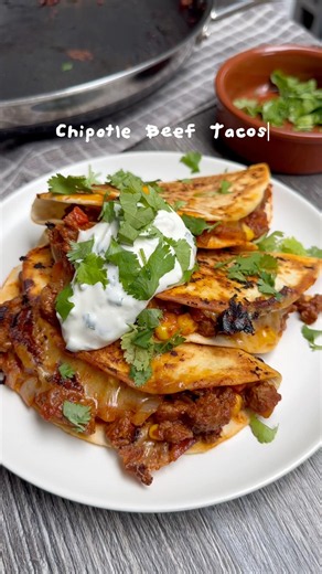 Chipotle Beef Tacos 🌮