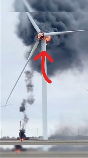 When a Wind Turbine Explodes!