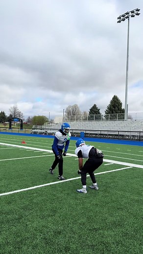 I. workin III phases of press man. II. workin peer step & foot stimulation III. workin elite eye discipline. IV. let my dawgs eat. #coach #dbdclips #defensiveback #footballtiktok #drills @