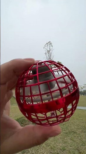 "Flying Ball: Boost Coordination, Focus!