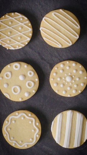 Intricately decorated holiday cookies are just one of the many (delicious) ways to use our royal icing recipe—and you only need two staple ingredients: egg whites and confectioners’ sugar. Get the recipe: bit.ly/3FRHnZC | Martha Stewart