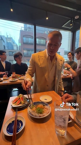 大井町でブラッドピットの食べ方レクチャー