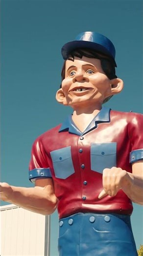 Meet the Giants of Route 66 | Inside the American Giants Museum