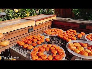 Hái và làm hồng khô tại nhà. Homegrown and handmade dried persimmons.