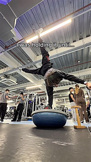 He didn’t expect THIS 💀😭 #calisthenics #motivation #gym #gymmotivation #streetworkout #workout