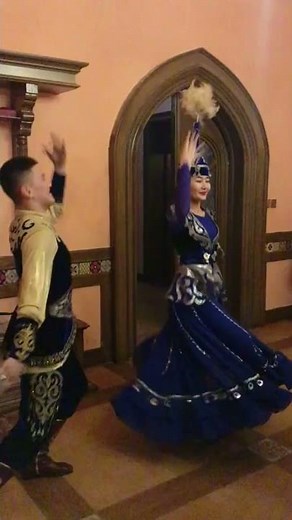 What a dynamic Kazakh dance! Anyone who sees such a powerful dance will feel encouraged inside!