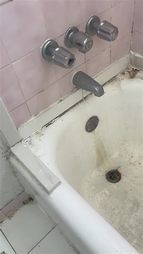 #thebathtubguy #refinishing #bathtubrefinishing #reglazing #fyp | Bathtub Refurbish