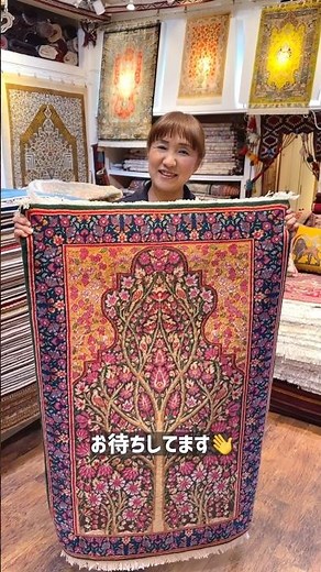 Kerman's "Tree of Life" 🦜🌺 #PersianGallery #PersianCarpets #Carpets #Rugs #Furniture #FurnitureIn...