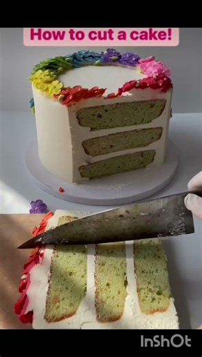 How to cut a cake 🎂#cakes #cakedecorating #cakeshorts #cakedesign