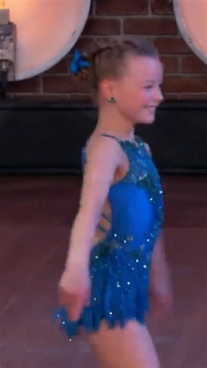 Amazing flow of the body in motion. 😱 | World of Dance