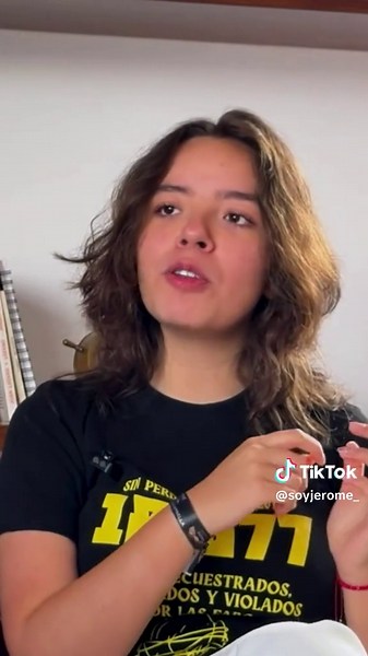 El bullying que me hacían en el colegio me preparó para la vida política. Hoy les agradezco a esos niños que me hacían matoneo en el colegio, porque vivir esa situación teniendo 7 años me creó una coraza y me fortaleció para el futuro. Hoy me resbala todo lo que me digan. #jeromesanabria #bullying #politica