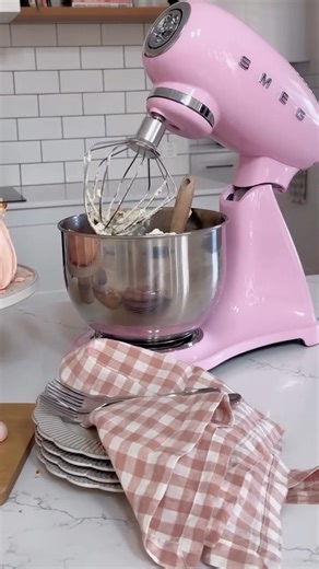 Home Baking•French Linen•Table Inspiration | Introducing my beautiful pink, @smegaustralia stand mixer — and honestly, I am completely in love & completely obsessed! 💕 With 10 speed... | Instagram