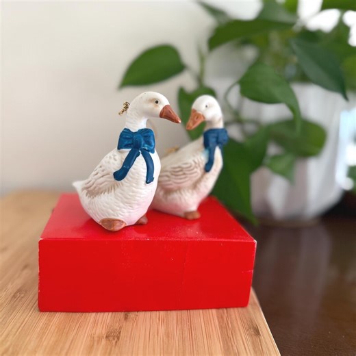 Vintage Porcelain Goose Figurines Pair | 1980s Country Farmhouse Ornaments | Ceramic Geese - Etsy
