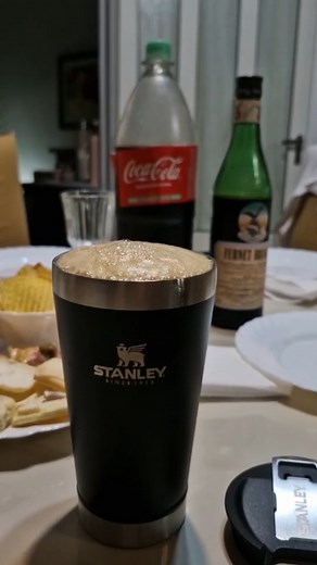 Vaso Stanley: Ideal para Fernet en Verano