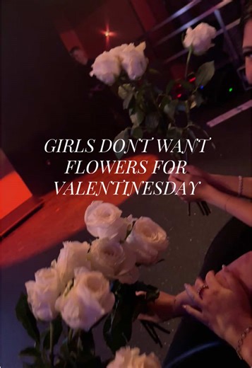 @Albi.KMN @Kmn_Azet 🌹🌹#valentinesday #azet #albi