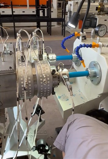 PVC Dual Pipe Making Machine #pvcpipe#extrusionmachine#plasticextrusionmachine#plasticmachinery