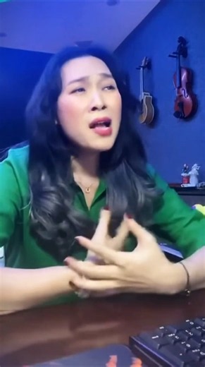 Mỹ Tâm trổ tài hát bolero cực hay trên livestream #mytam #giaitri #nhachay #idol #viral #fyp #shorts