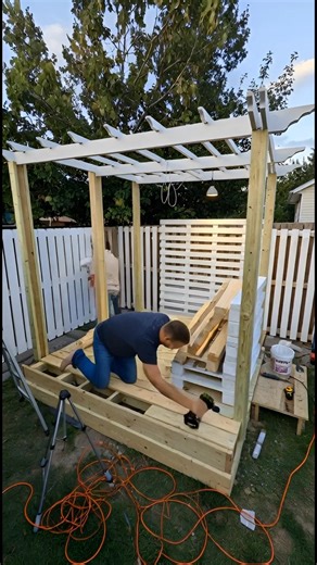 Making A beautiful sitting 😍