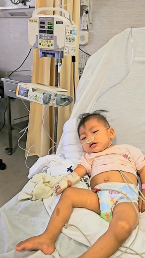 2M views · 87K reactions | Ayudemos a,está bbita de tan solo 8 meses ...las personas que desean apoyar pueden llamar al 997585853 ...muchas gracias y Bendiciones | Alexander David Cárdenas Del Aguila | Facebook