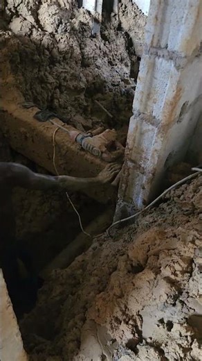 Les plombiers ont tout creusé | Le chantier méconnaissable