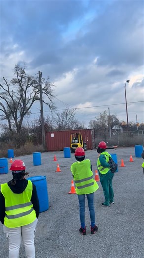 🚜 Building new skills in 2026? 🔨 Try #DetroitTrainingCenter and their #forklift safety training class every other Saturday at 9 AM for $150. Email forklift@detroittraining.com or visit the link in our bio to check out the upcoming dates. You can also call 313-221-5876 today! | Detroit Training Center