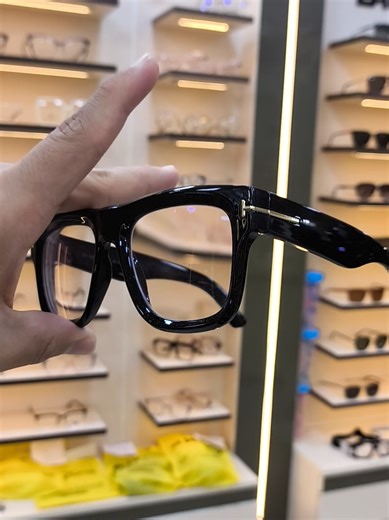 للتواصل_واتساب_01013272007 #نظارات #نظارات_طبية #نظارات_رجاليه #أكبر_ستور_نظارت_في_العبور #نظارات_في_العبور