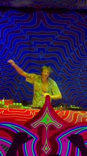 What a CRAZY night with Tristan at HillTop Goa… pure psychedelic madness under the Goa sky