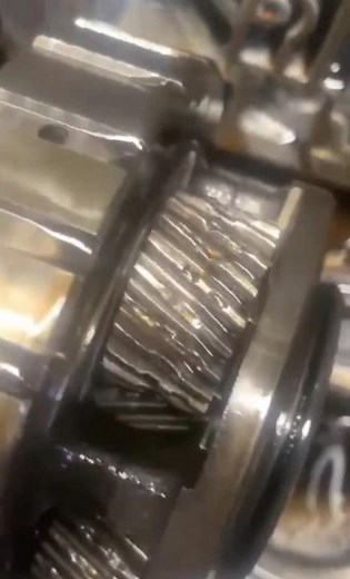 Rebuilding a #4L60E #GM transmission! Check out these internals. 🛠️⚙️ #rebuild #transmission #tools