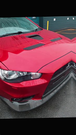 Incredible Bonnet Paint Job at Paintworx