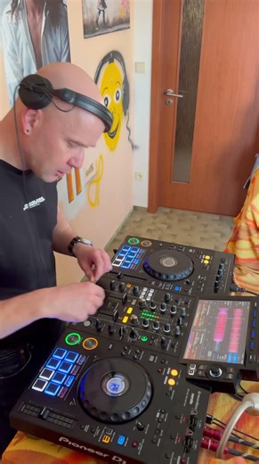 🎧Deadmau5-Strobe(Lane 8 Remix)🎛️SNYL-Baja #djmix #techno #housemusic #deadmau5 #dj #mixingskills