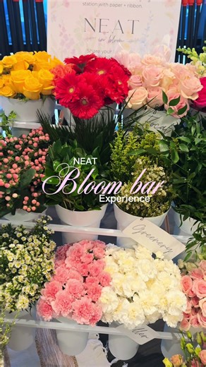It starts as a cute idea and ends up being everyone’s favorite part 💐 #NEATinBloom #BloomBar #OhioEvents #EventStyling #PartyInspo