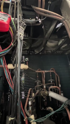 Troubleshoot daikin vrv IV error E5 #airconditionerservice #hvacspecialist🇲🇾 #hvactechnician #hvaclife #fypシ