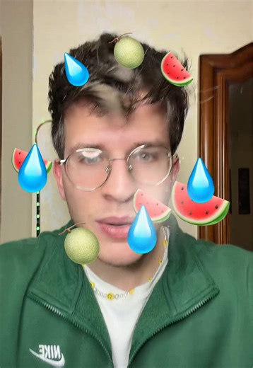 Fun Challenge: Write 'acqua' with Your Eyes Closed!