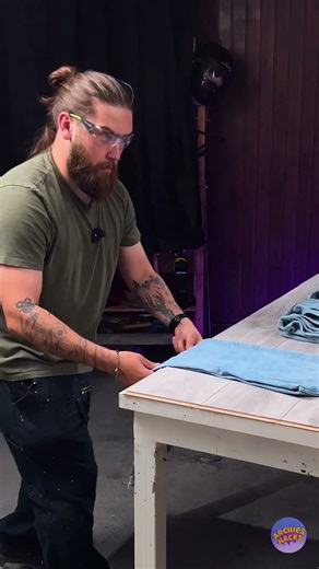 The Smart Way to Fold Jeans — Viral Hack Tested 👖👌 #HackTest #DIYHack