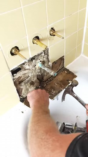 1.4M views · 4.9K reactions | This why you don’t just tile over drywall in a shower  #diy #tile #homeimprovement #bathroomremodel #facebookreels #bathroomremodelingteacher #bathroomremodel #bathroomdesign | Bathroom Remodeling Teacher | Facebook