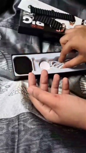 Smart watch Model: T-900ultraOperation method：Full screen touchBattery Price: 900tk