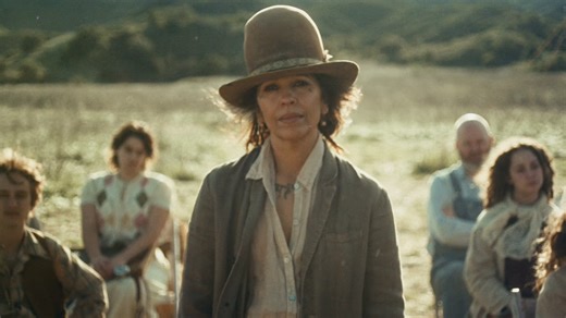 Linda Perry Announces New First Solo Album in 25 Years, Shares Revamped Version of "Beautiful"