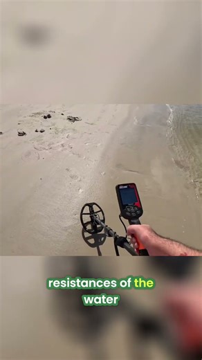 🤣 Weightless Wonder? Experience Metal Detecting in Water! | Metal Detecting Florida #shorts