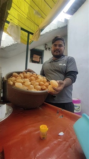 आज सुबह सुबह हमने बनाई क्रिस्पी और क्रंची गोलगप्पे पूरे520