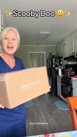 SCOOBY DOO Candles!! These are so stinking cute & fun!! @Goose Creek #candles #fun #scoobydoo #joshandmomma #joshsmom #package #notapromotion Part 1 | Josh’s Momma