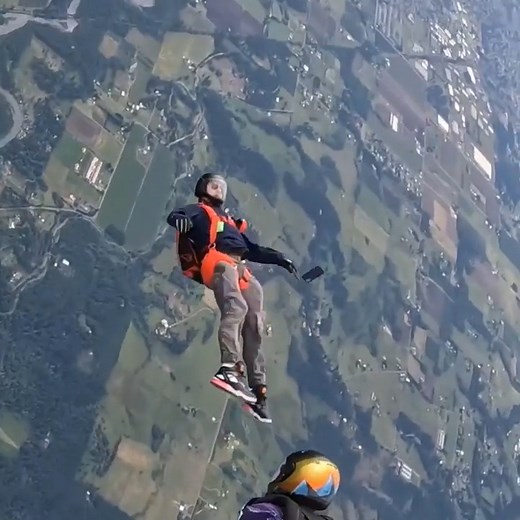 Phone? Have You Seen My Phone? Featured on @pnwskydiving Instagram Pacific Northwest Skydiving Experience the Thrill of a Lifetime🪂 14,500-18,000ft🔥 Tandem Skydives Reservations made online or by phone (503)759-4455 Come Get High With Us🛩 www.pnwskydiving.com ParaGear.com - You Want it! We Got it! Visit Today! And, Like us on Facebook! #paragear #skydive_addicts #skydiving_universe #canopypiloting #freefly #freeflying #iloveskydiving #dieepic #parachutisme #ffparachutisme #skydiving_daily #sk