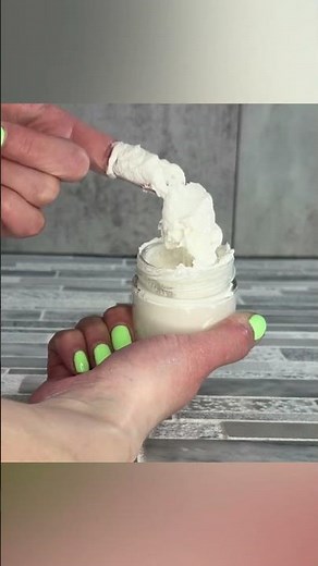 Do This Instead for Softer Whipped Body Butter #whippedbodybutter #diyskincare #naturalskincare