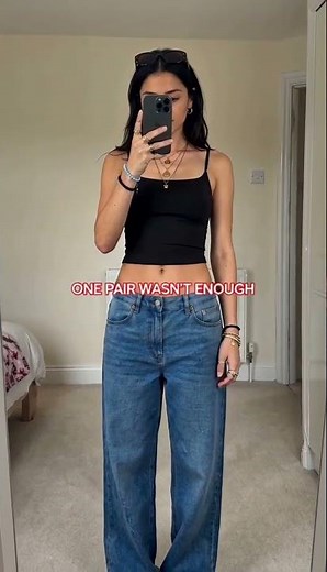 This Low Rise Jean Trend Is Taking Over