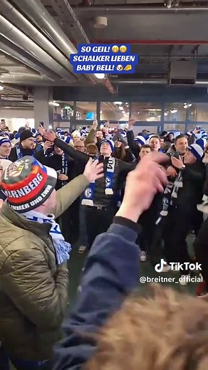 Schalke feiert mit Baby Bell & Dzeko