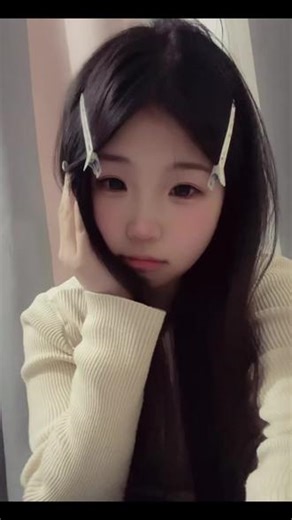 这个世界很坏 每个人都在装 我信你 但你也骗我#l