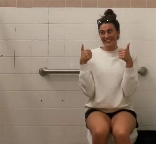 I’m a pelvic floor expert & here's why women should never hover over loo seats