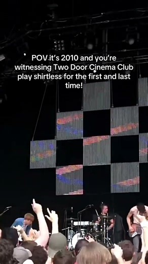 Shout out to captain crowd surfer