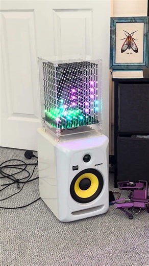 LED CUBE 8X8X8 - GREEN GHOST ELECTRONICS - LARA THE WITCH